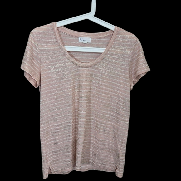 ⭐️GAP Pink Fitted Short Sleeve Tee With Gold Shimmer Linene Blend Size Small - Picture 1 of 4